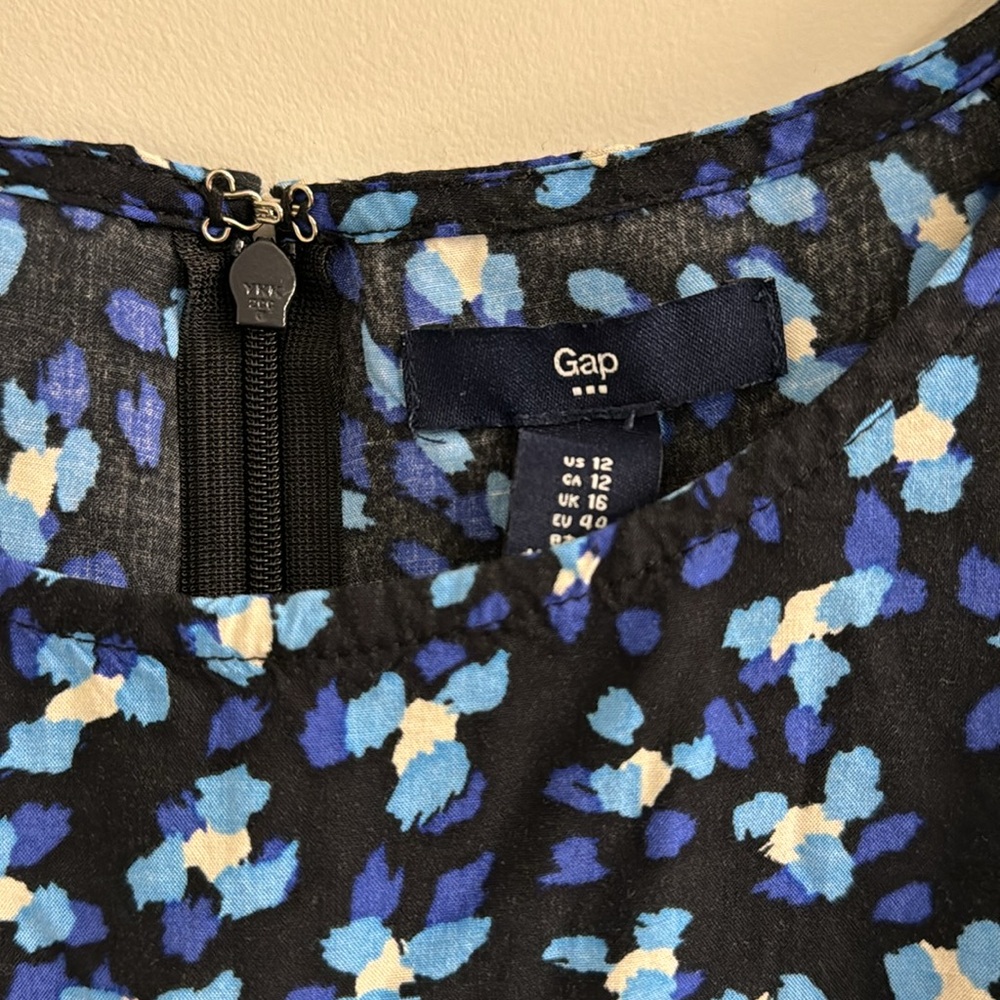 Dress - Picture 2 of 7
